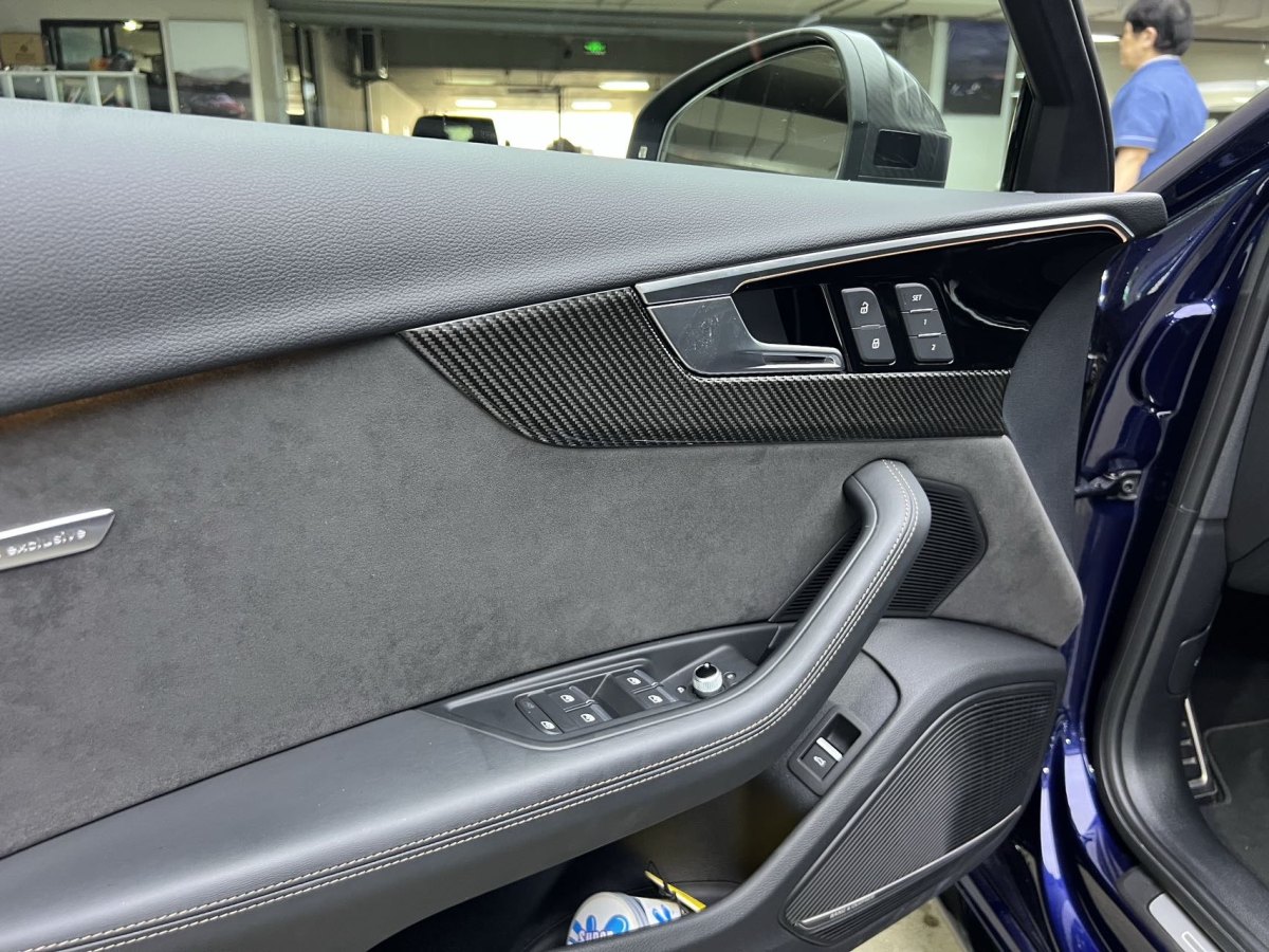 奧迪 奧迪RS 4  2023款 RS4 Avant 黑曜版圖片