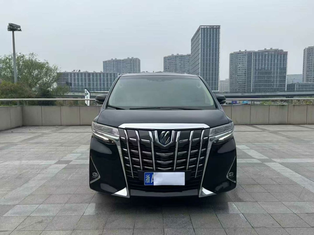 豐田 埃爾法 圖片