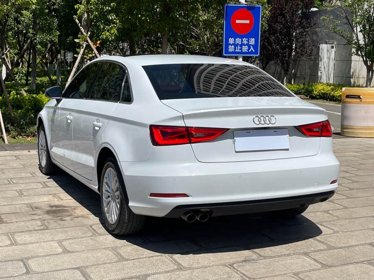 奧迪 奧迪A3  2016款 Limousine 35 TFSI 領(lǐng)英型圖片