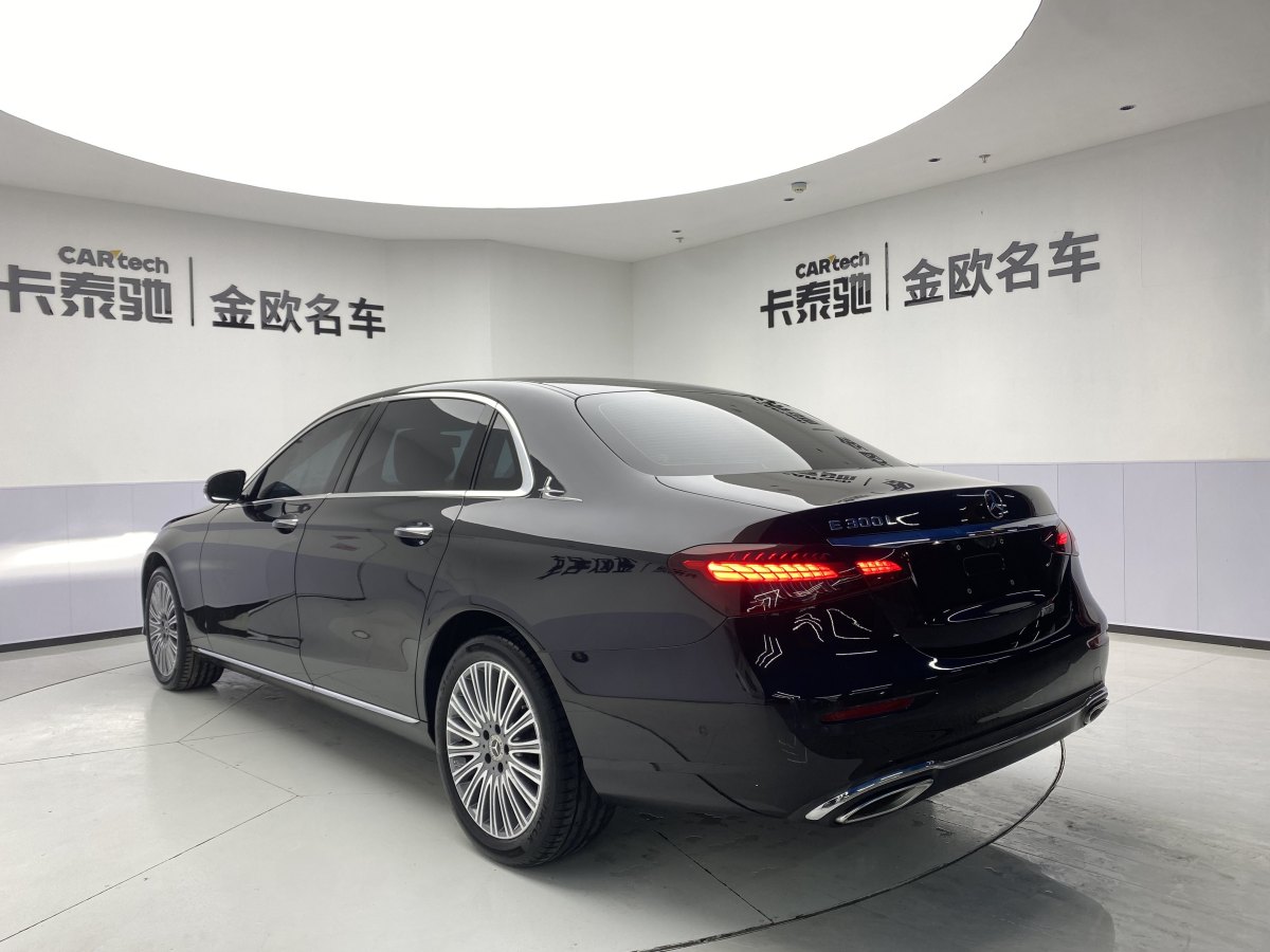 奔馳 奔馳E級  2021款 改款 E 300 L 豪華型圖片