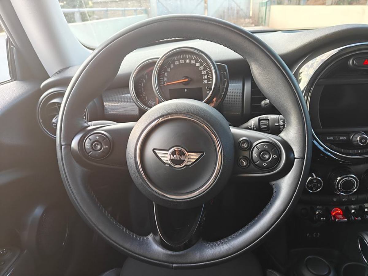 MINI CLUBMAN  2016款 改款 1.5T COOPER圖片