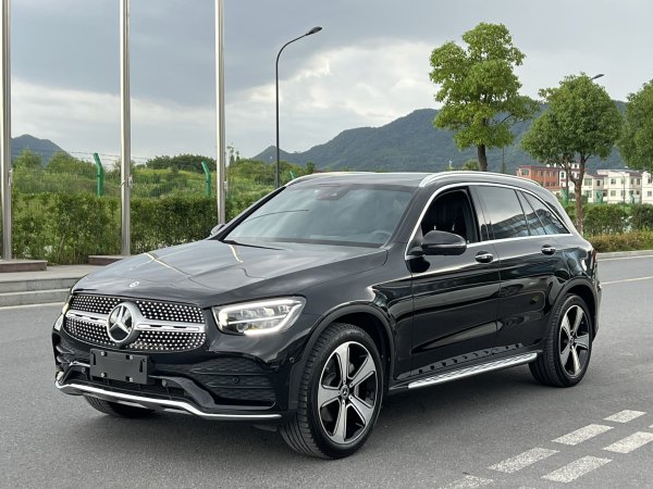 奔驰 奔驰GLC  2019款 GLC 300 L 4MATIC 豪华型