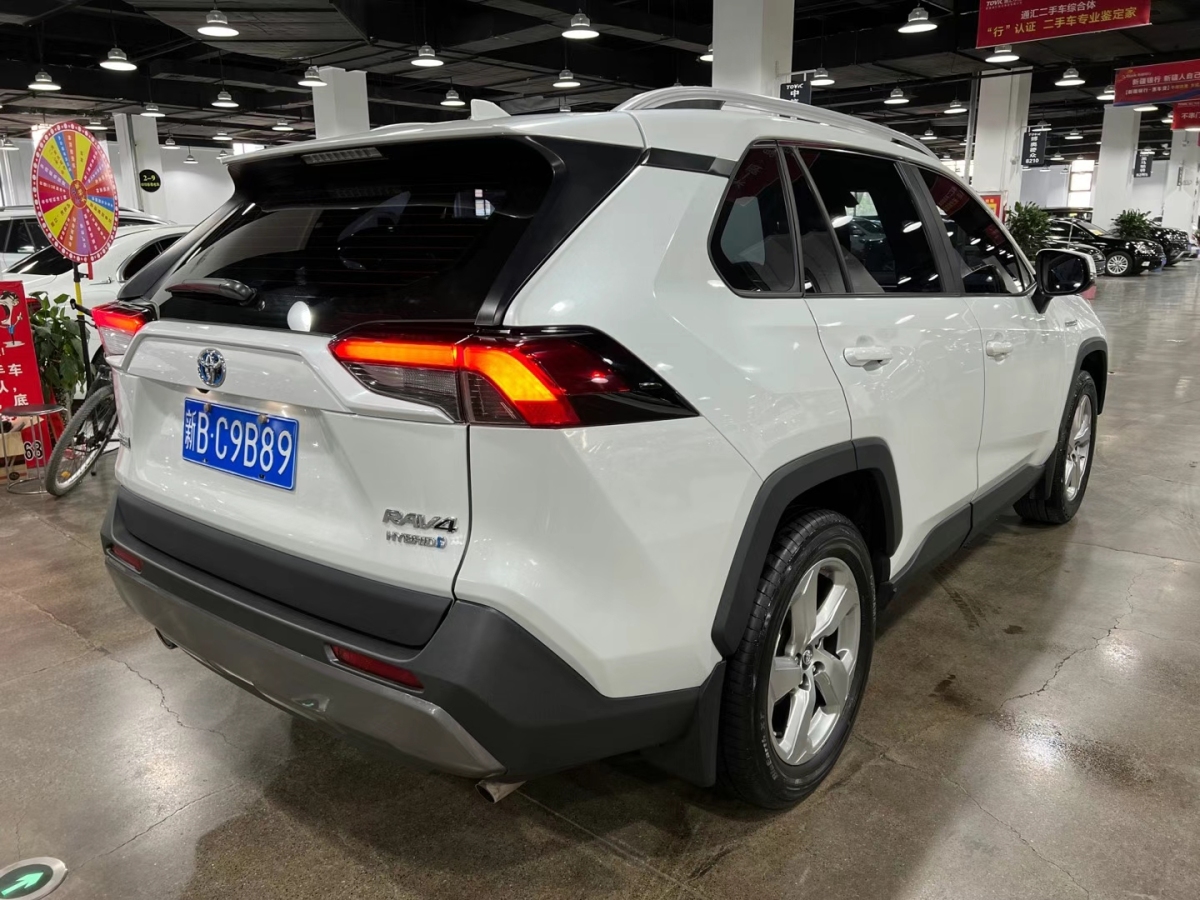 豐田 rav4榮放 2021款 改款 雙擎 2.5l cvt兩驅精英版圖片