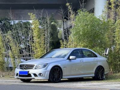 2011年2月 奔馳 奔馳C級(jí)AMG AMG C 63 高性能版圖片