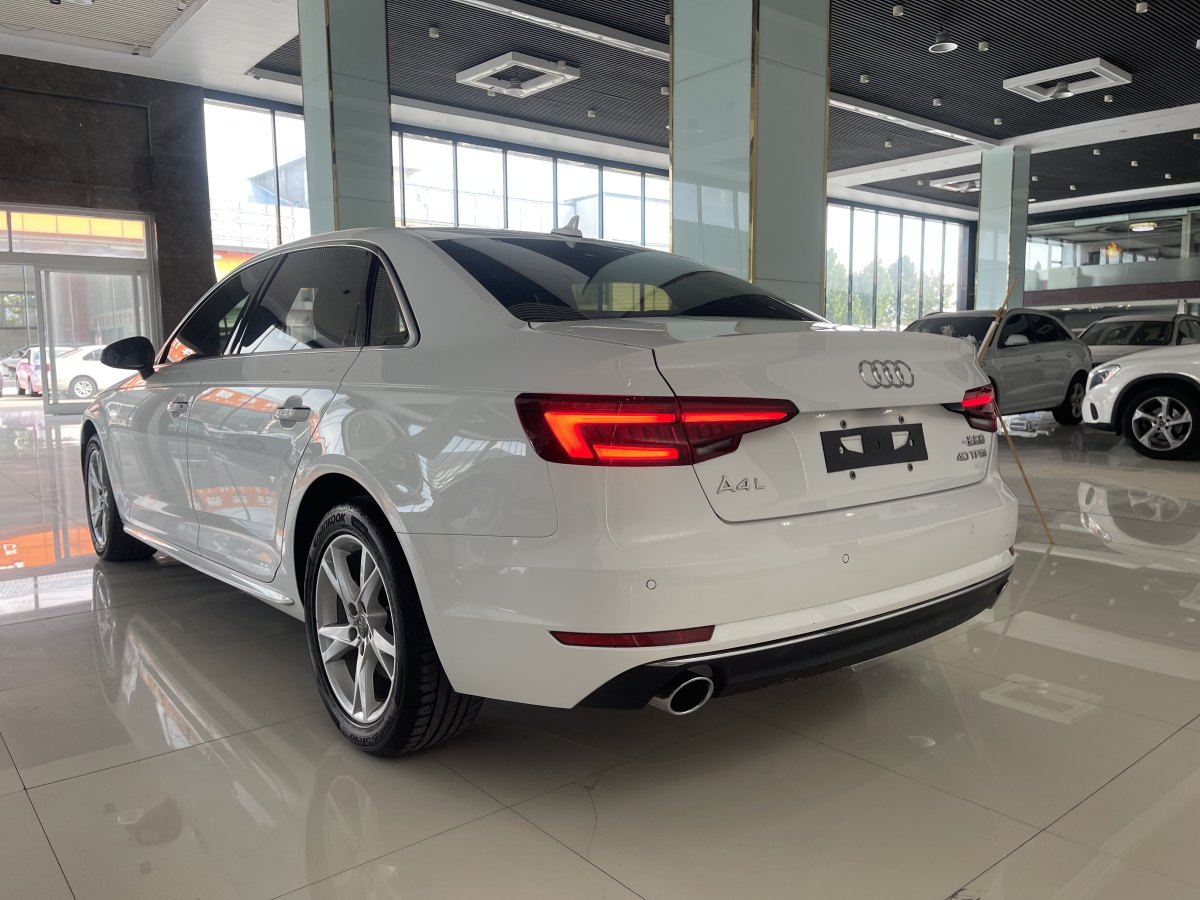 奧迪 奧迪A4L  2018款 30周年年型 40 TFSI 進取型圖片