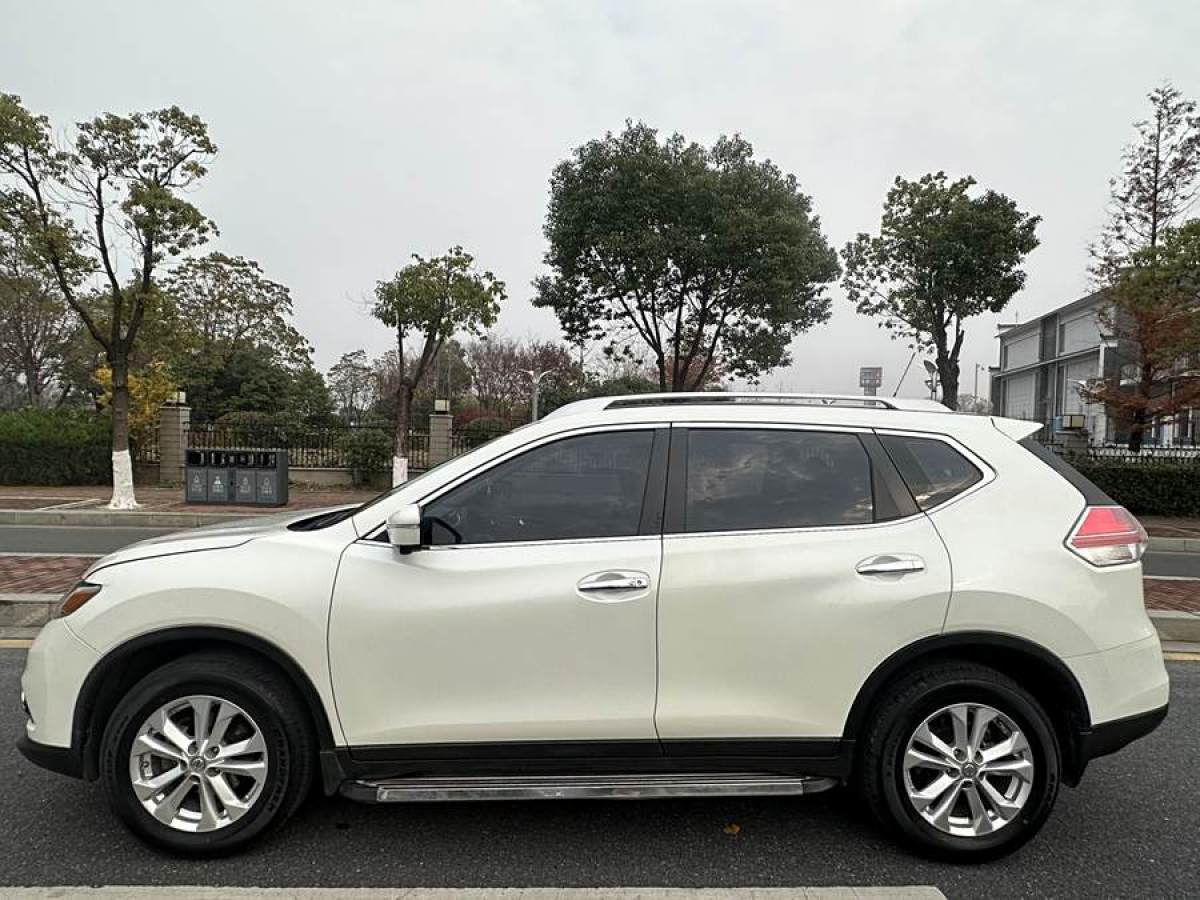 日產(chǎn) 奇駿  2014款 2.5L CVT豪華版 4WD圖片