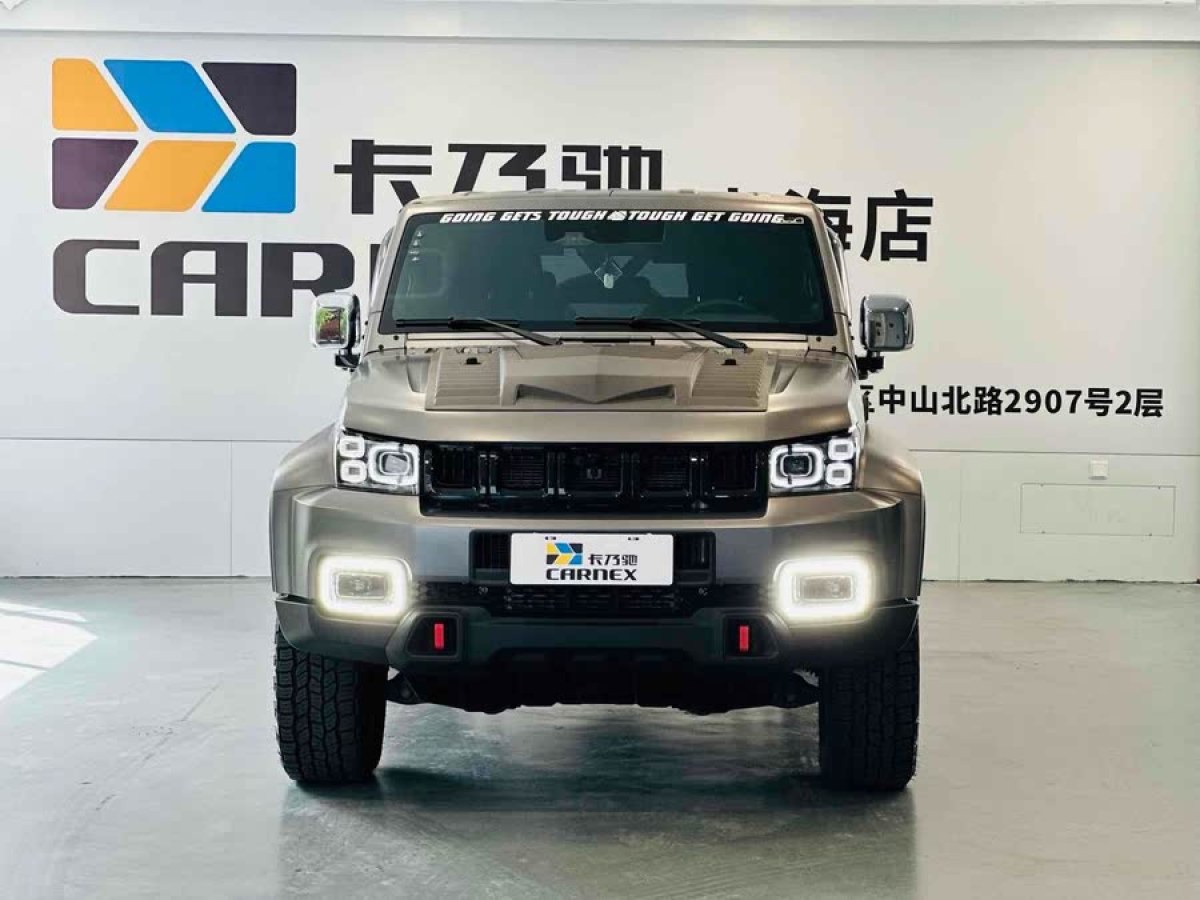 北京 BJ40  2023款 2.0T 自動四驅(qū)環(huán)塔冠軍版圖片