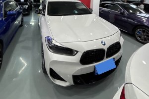 寶馬X2 寶馬 sDrive25i 曜夜版