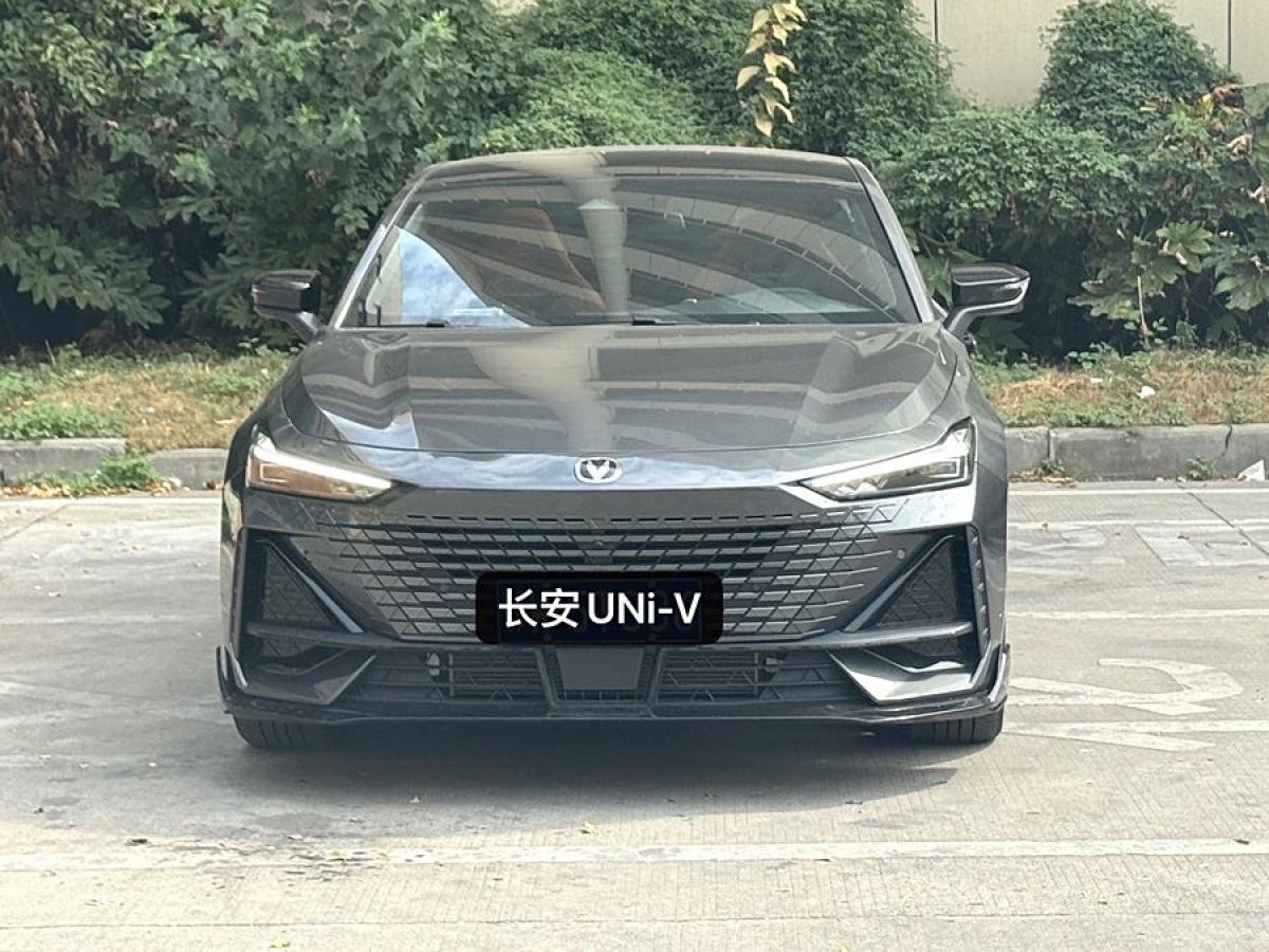 長(zhǎng)安 長(zhǎng)安UNI-V  2023款 1.5T 運(yùn)動(dòng)版圖片