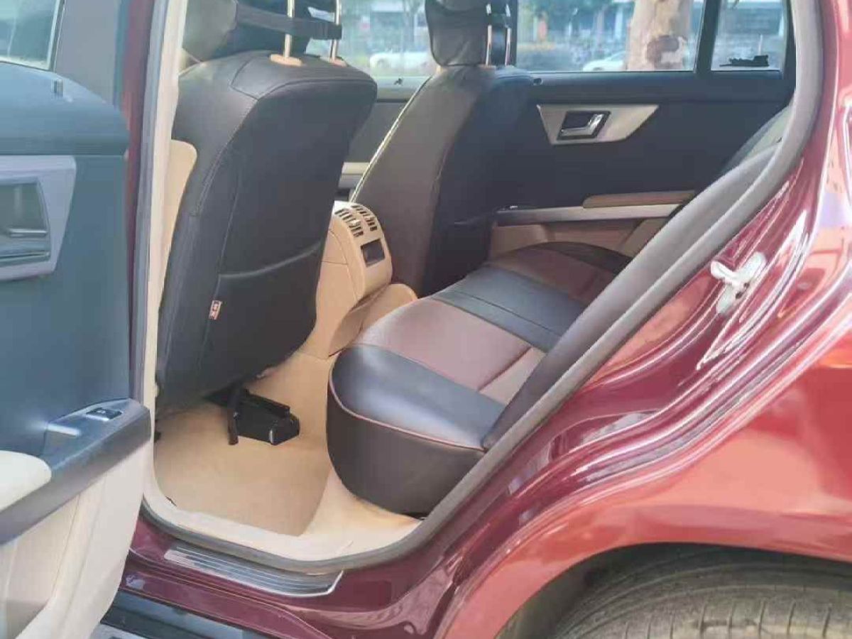 奔馳 奔馳GLK級(jí)  2010款 GLK 300 4MATIC 時(shí)尚型圖片