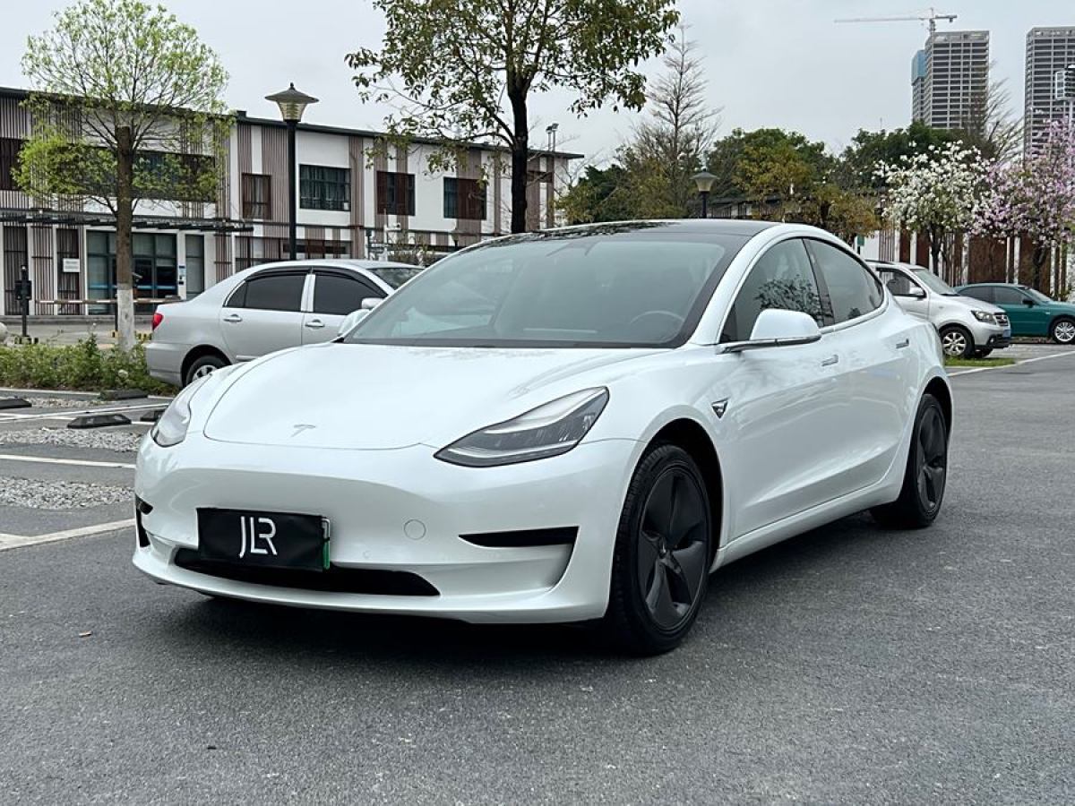 2020年1月特斯拉 Model 3  2019款 標(biāo)準(zhǔn)續(xù)航后驅(qū)升級(jí)版