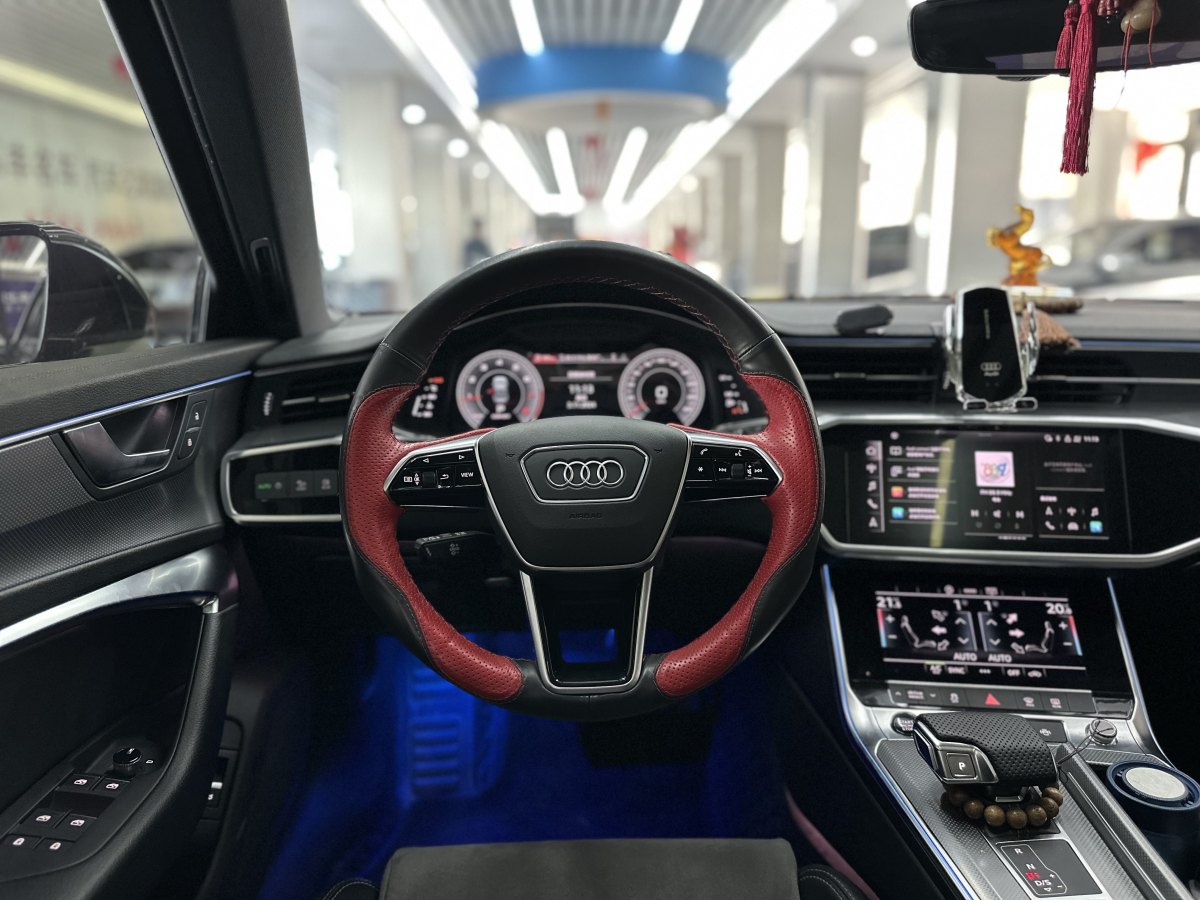 奧迪 奧迪A6L  2021款 45 TFSI 臻選動(dòng)感型圖片