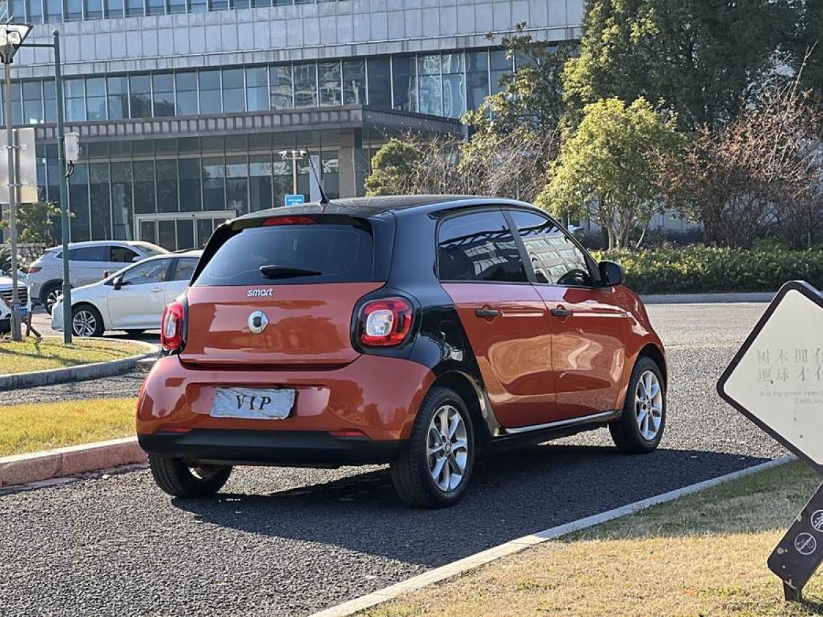 smart forfour  2018款 1.0L 52千瓦靈動版圖片