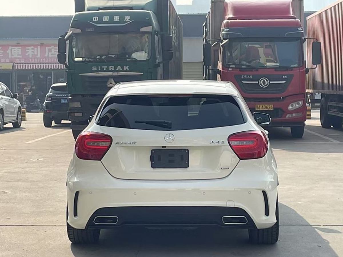 奔馳 奔馳A級(jí)AMG  2014款 AMG A 45 4MATIC圖片