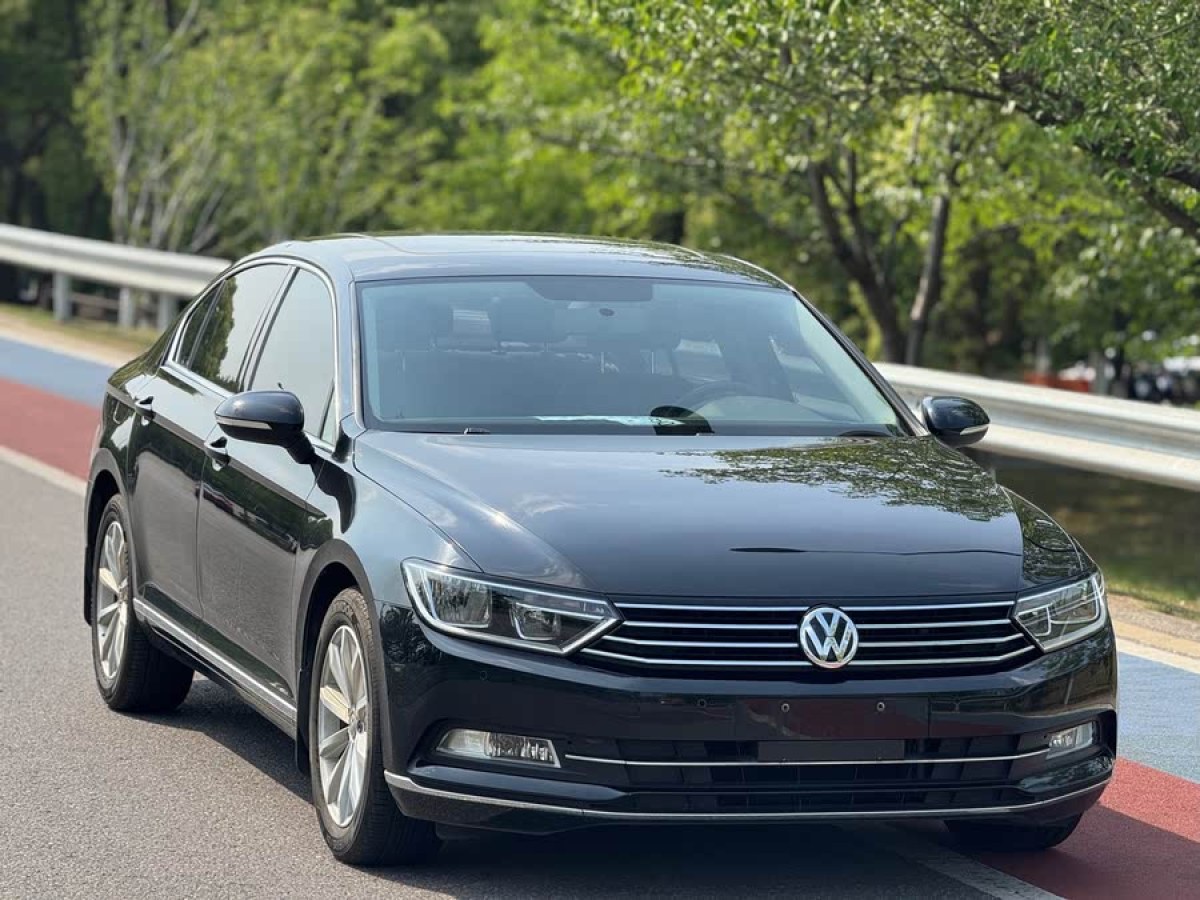大眾 邁騰  2018款 330TSI DSG 領(lǐng)先型圖片