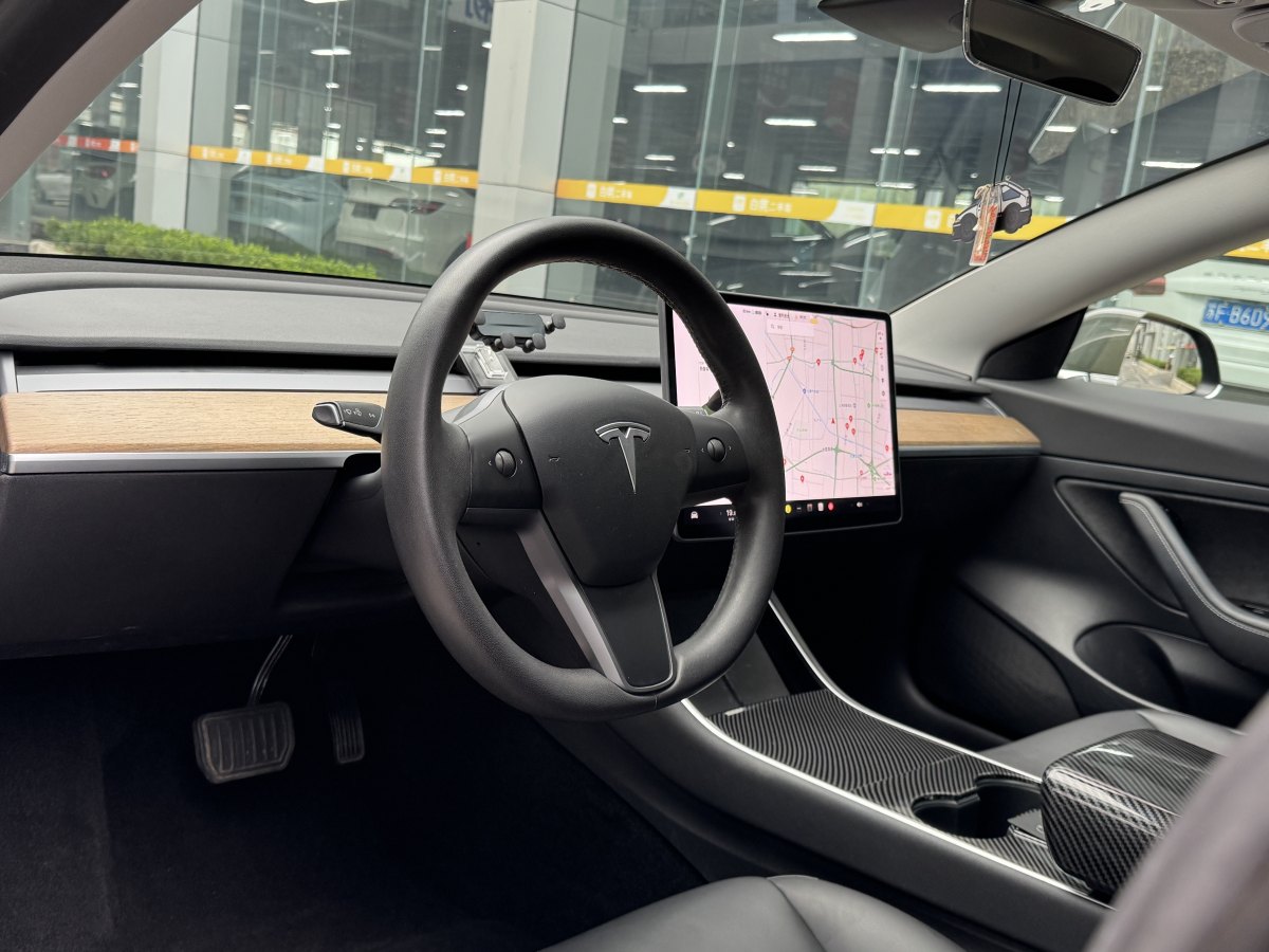 特斯拉 Model 3  2019款 標準續(xù)航后驅升級版圖片