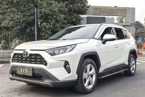 RAV4榮放 豐田 2.0L CVT四驅(qū)風(fēng)尚PLUS版