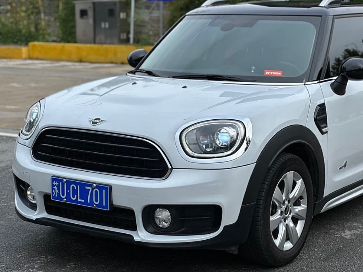 MINI COUNTRYMAN  2018款 1.5T COOPER ALL4 經(jīng)典派圖片