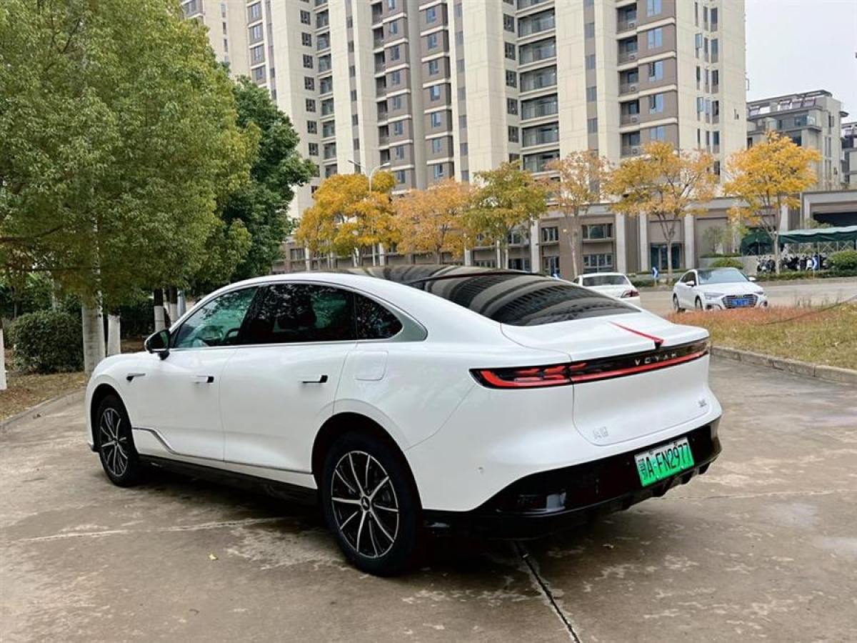 嵐圖 嵐圖追光  2024款 PHEV 四驅(qū)超長(zhǎng)續(xù)航旗艦版圖片