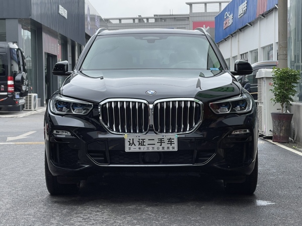 宝马 宝马X5  2021款 xDrive40i 尊享型 M运动套装