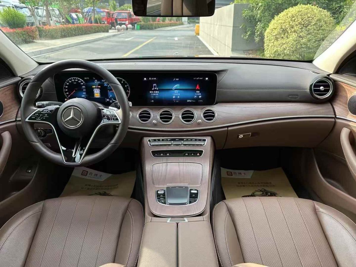 奔馳 奔馳E級  2023款 E 300 L 豪華型圖片