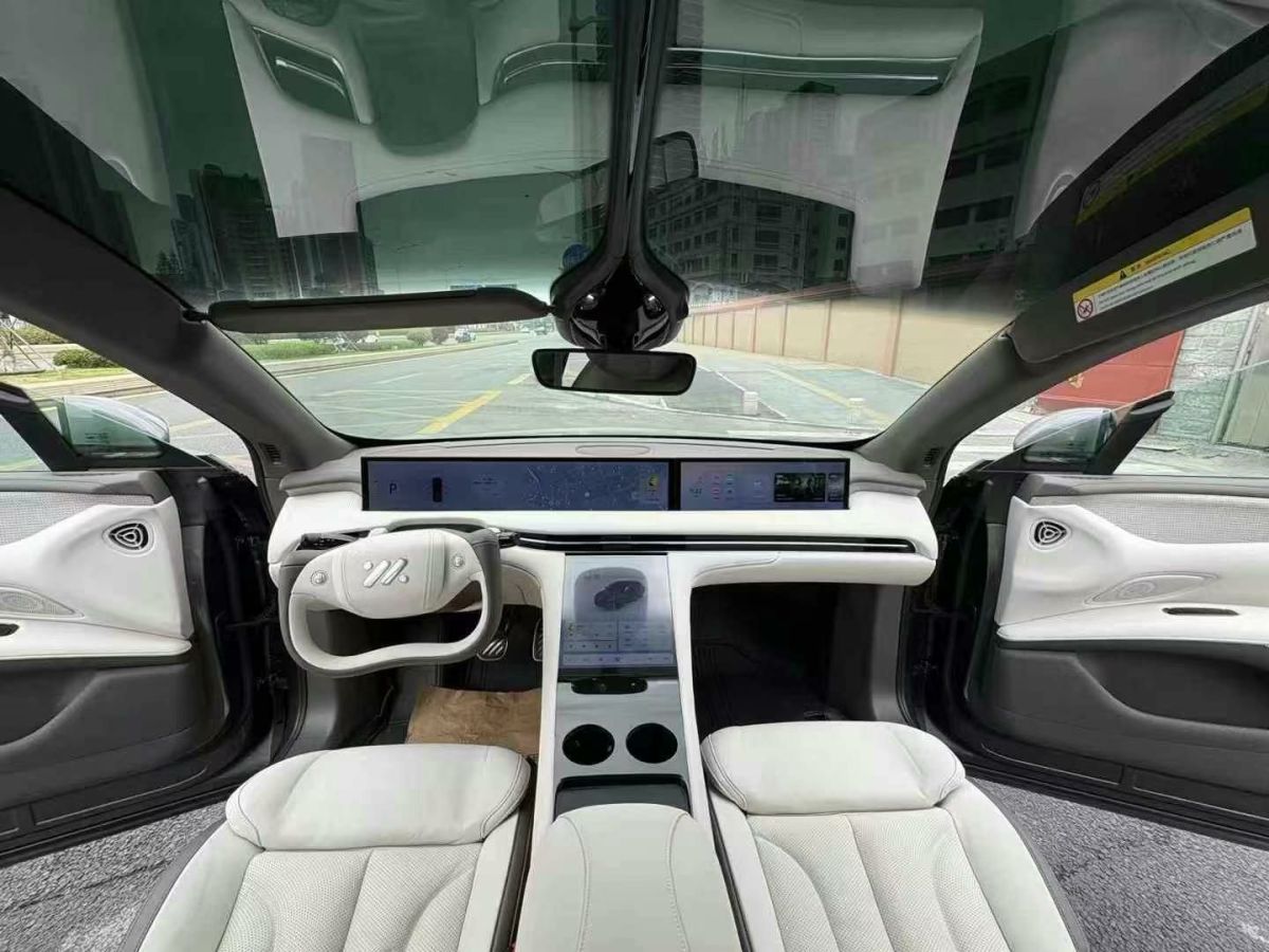 R汽車 飛凡R7  2023款 后驅(qū)屏霸版圖片