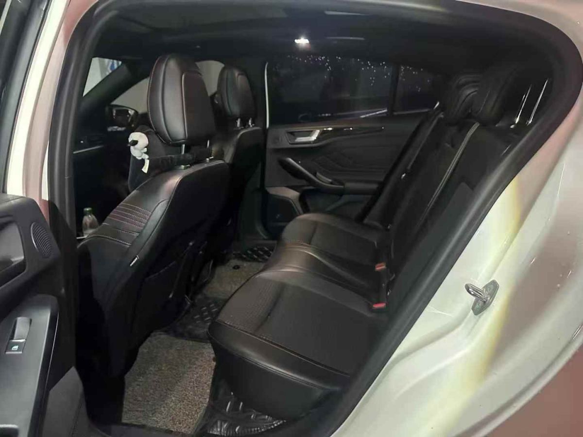 福特 ?？怂? 2021款 三廂 EcoBoost 180 自動ST Line圖片