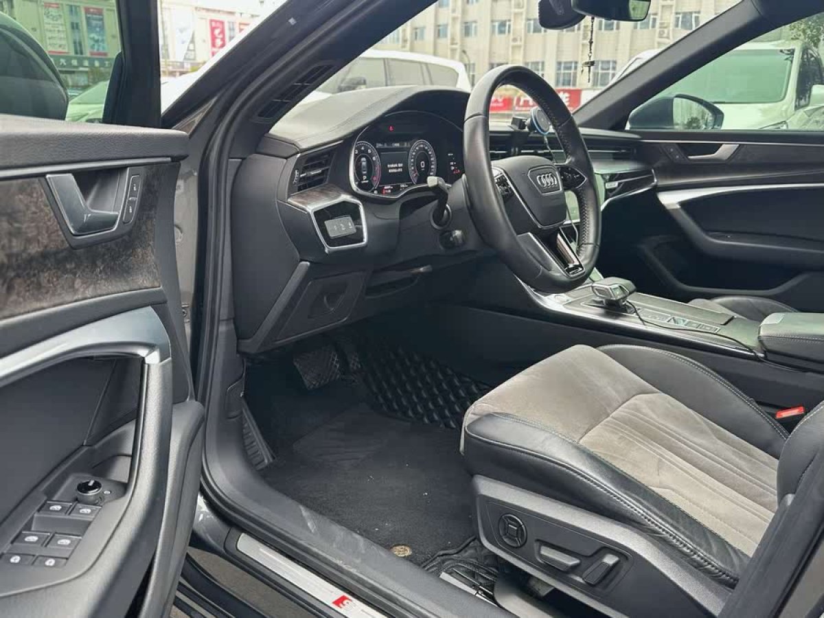 奧迪 奧迪A6L  2020款 45 TFSI quattro 尊享動感型圖片