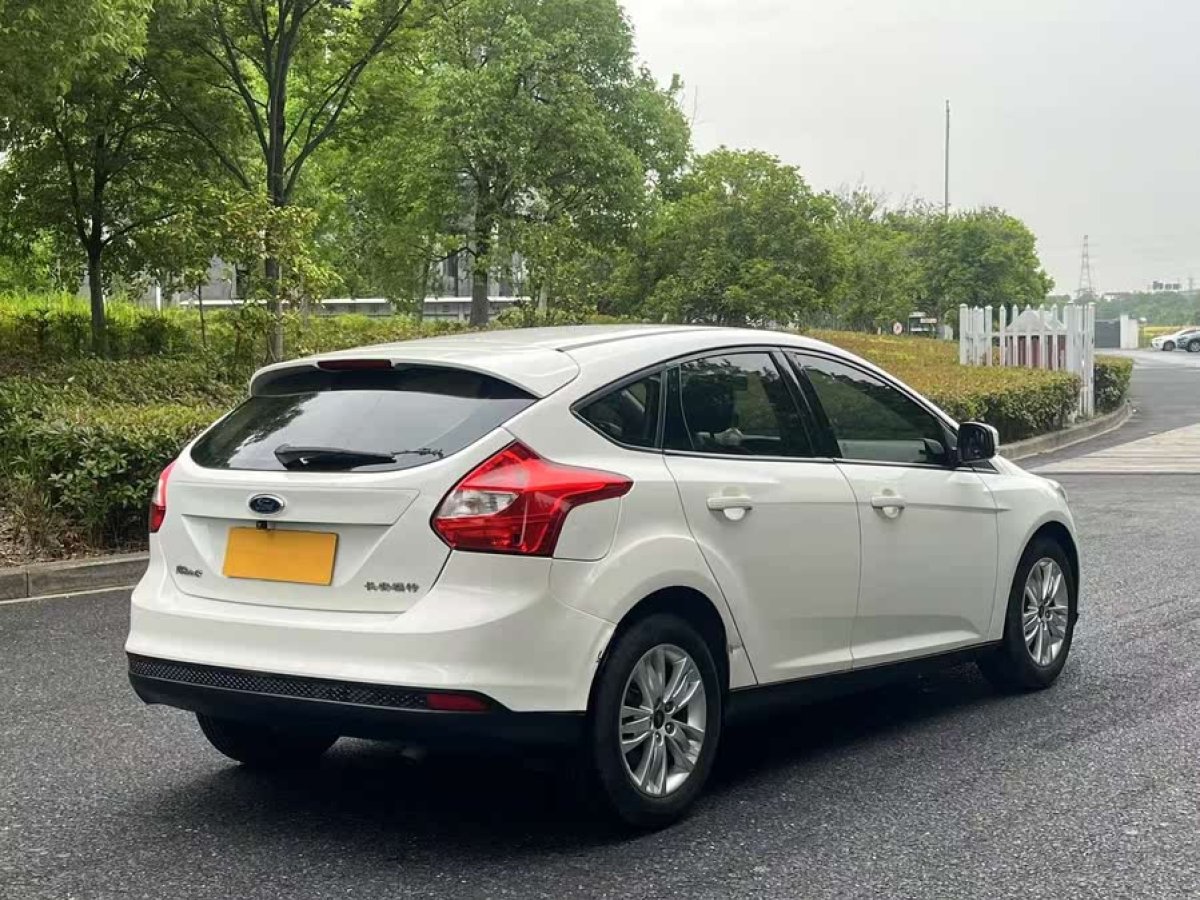 福特 福克斯  2012款 兩廂 1.6L 自動舒適型圖片