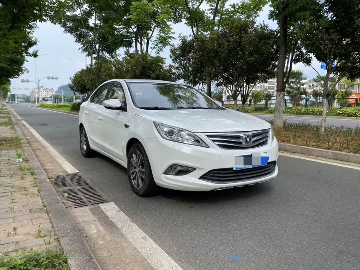 長(zhǎng)安 逸動(dòng)  2015款 1.6L 自動(dòng)豪華型圖片