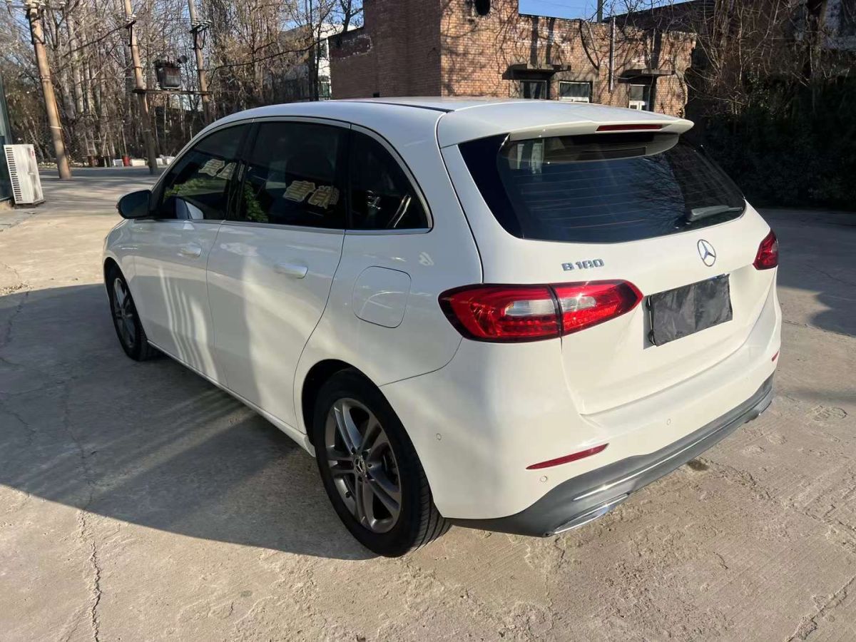 奔馳 奔馳GLE  2020款  GLE 350 4MATIC 時(shí)尚型圖片