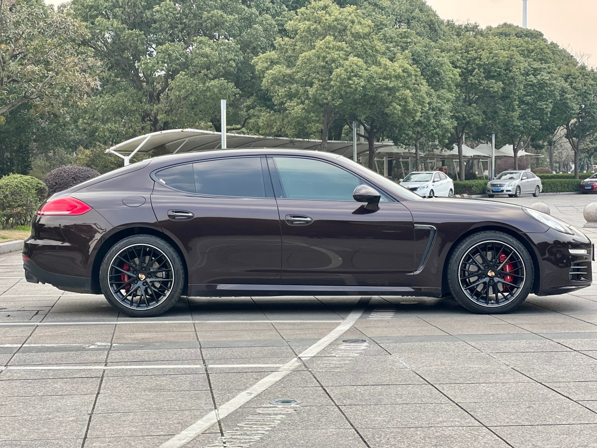 2011年5月保时捷 Panamera  2010款 Panamera 3.6L