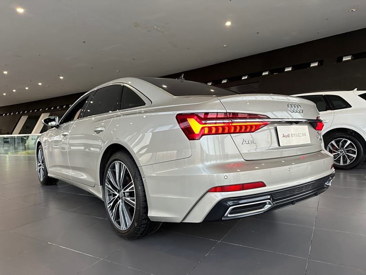 2022年5月奧迪 奧迪A6L  2021款 45 TFSI quattro 臻選動(dòng)感型