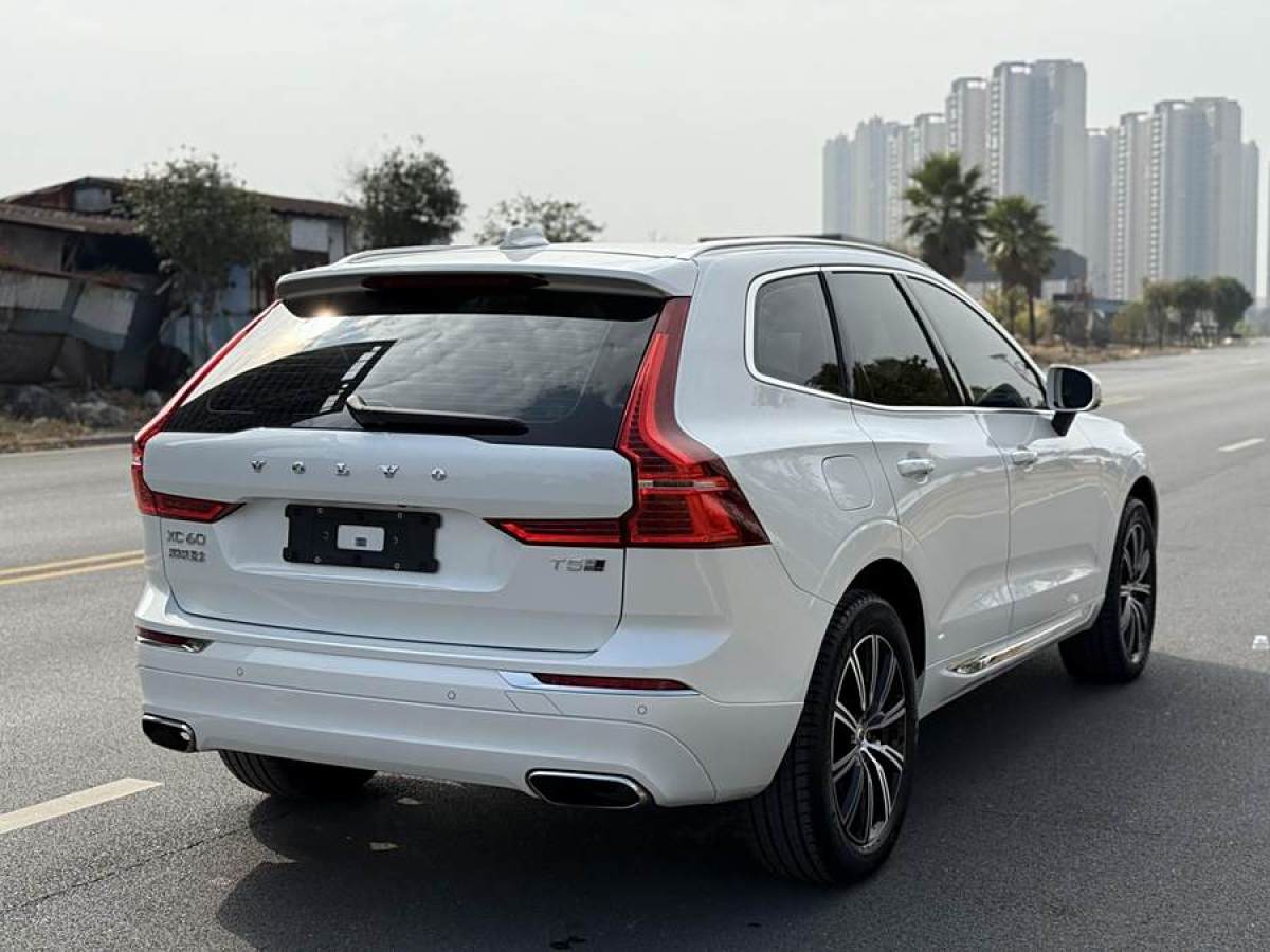 沃爾沃 XC60  2019款 T5 四驅(qū)智雅豪華版 國(guó)VI圖片