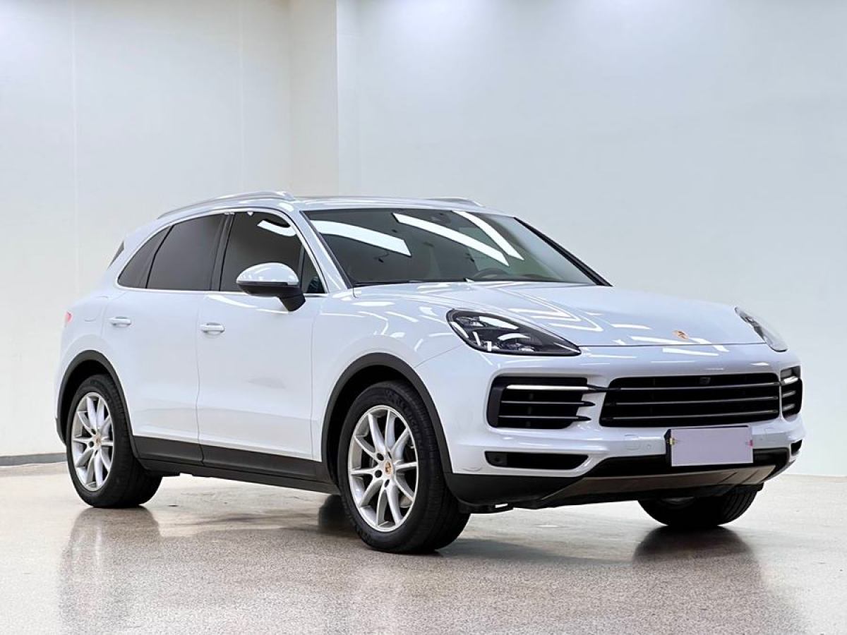 保時(shí)捷 Cayenne  2022款 Cayenne 3.0T 鉑金版圖片