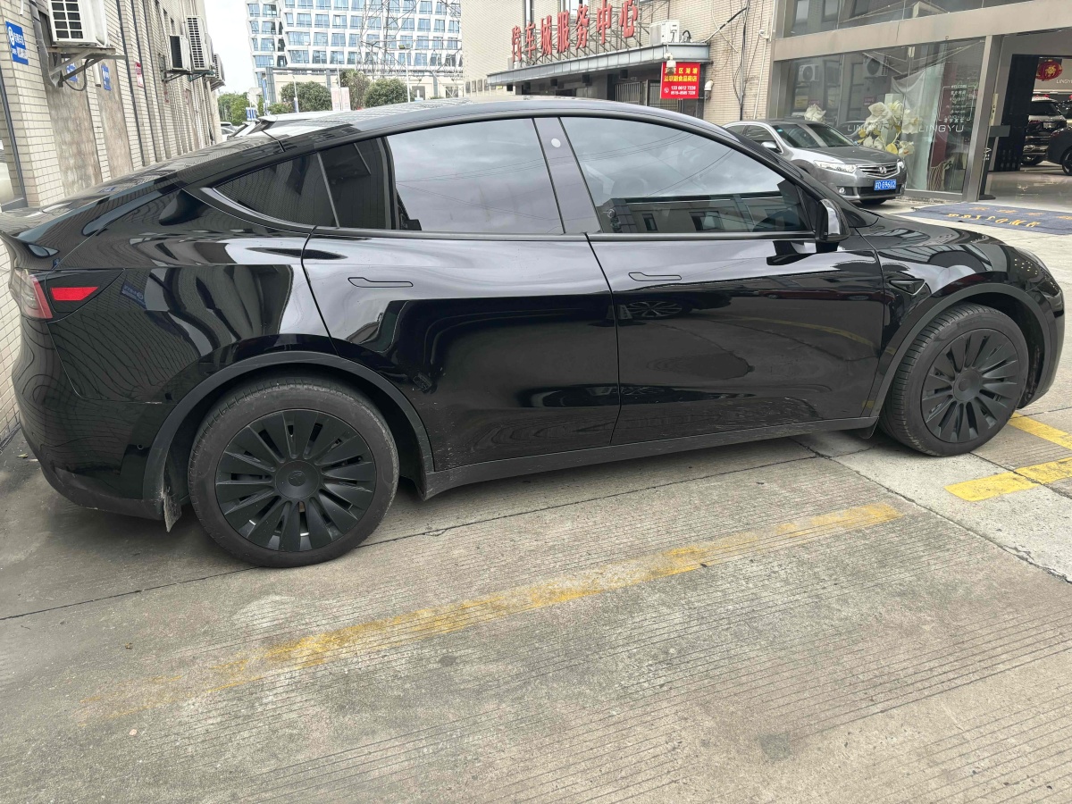 2022年11月特斯拉 Model Y  2020款 改款 長續(xù)航后輪驅動版