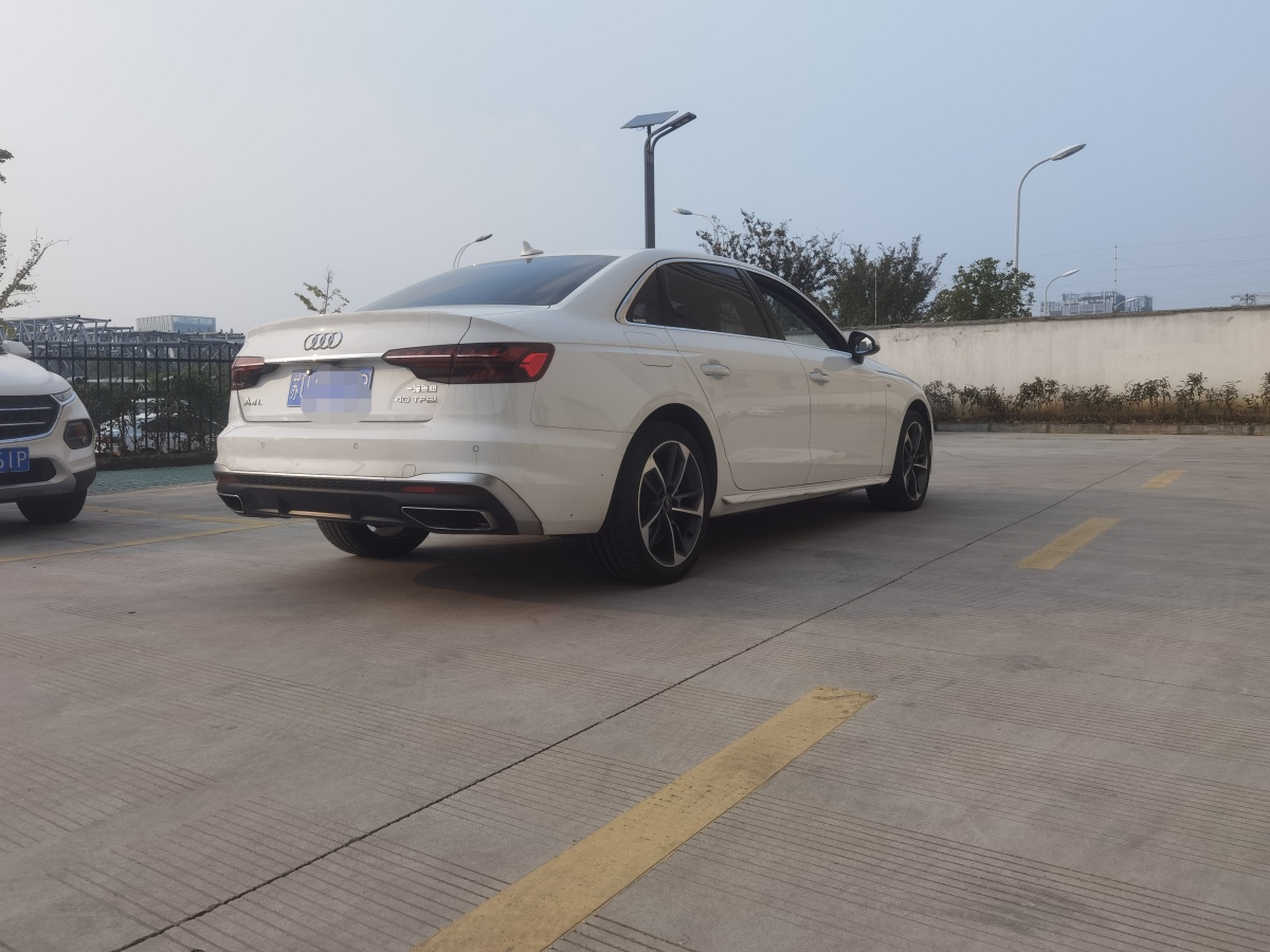 奧迪 奧迪A4L  2022款 40 TFSI 時尚動感型圖片