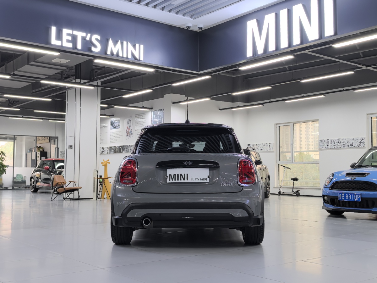 MINI MINI  2022款 改款 1.5T COOPER 經典派圖片