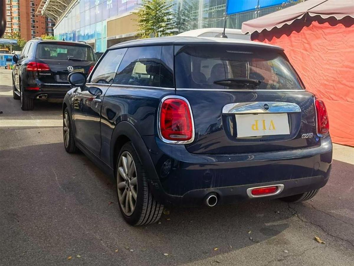 MINI COUNTRYMAN  2018款 1.5T COOPER 藝術家圖片