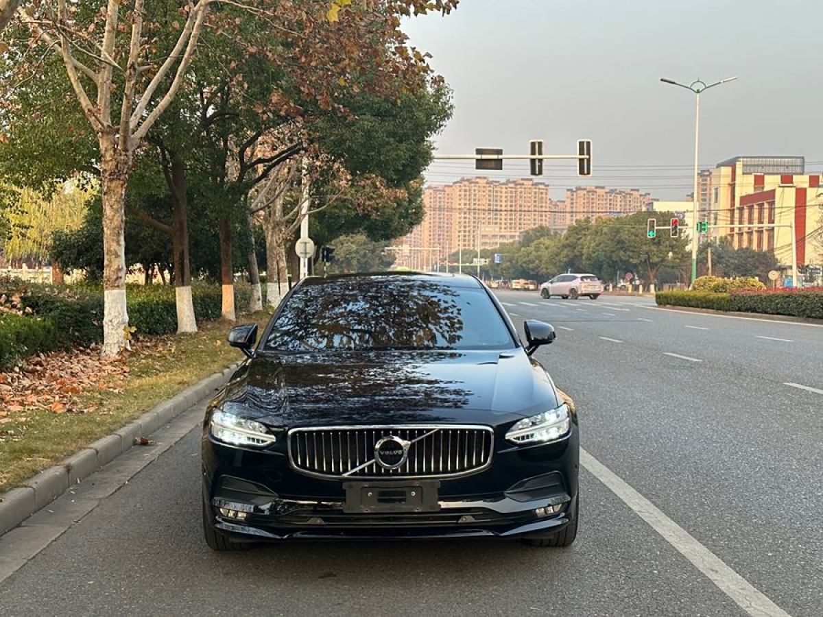 沃爾沃 S90  2018款 T4 智遠(yuǎn)版圖片