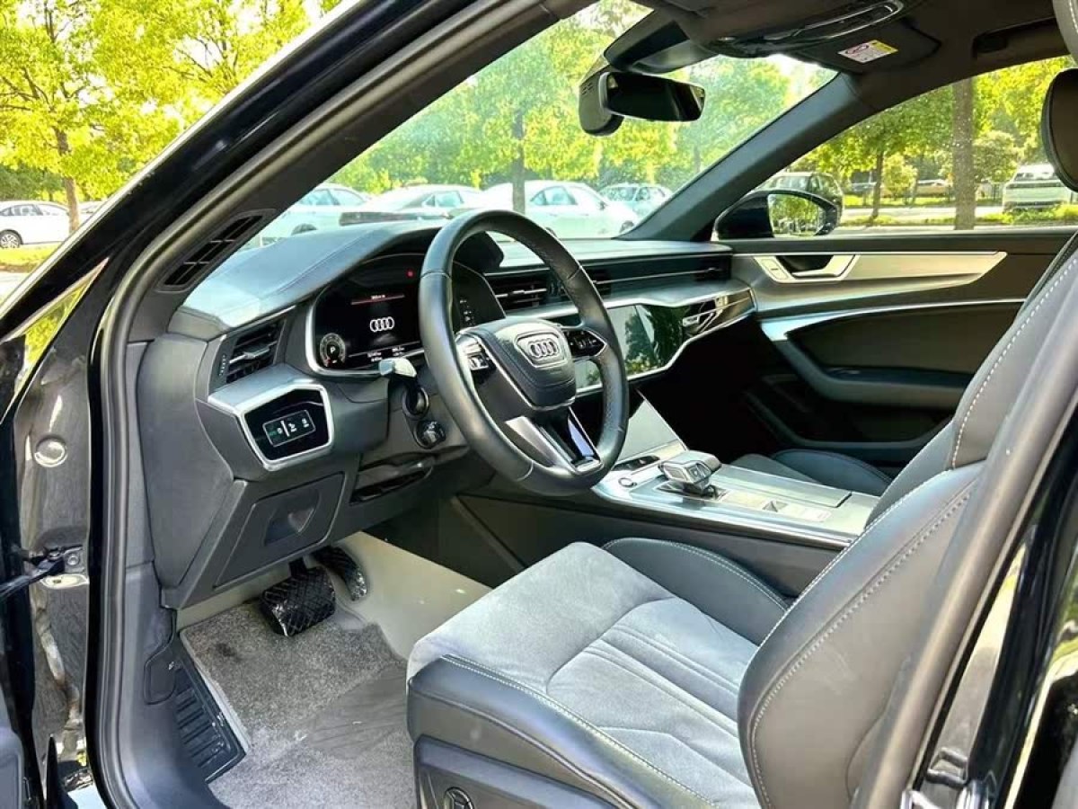 奧迪 奧迪A6L  2024款 40 TFSI 豪華動(dòng)感型圖片