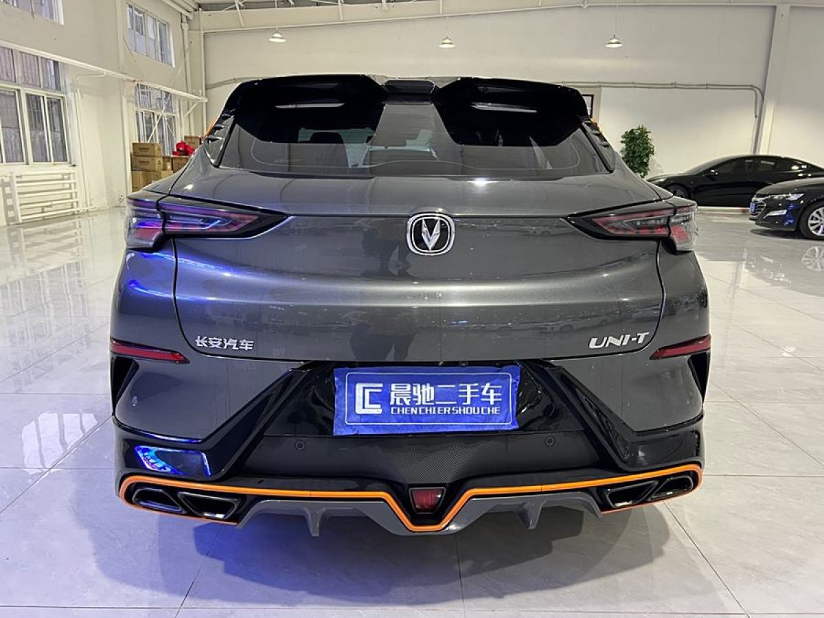 2023年3月長(zhǎng)安 UNI-T  2022款 1.5T 運(yùn)動(dòng)版 尊貴型