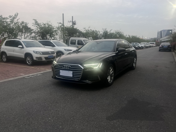 奥迪 奥迪A6L  2021款 40 TFSI 豪华致雅型