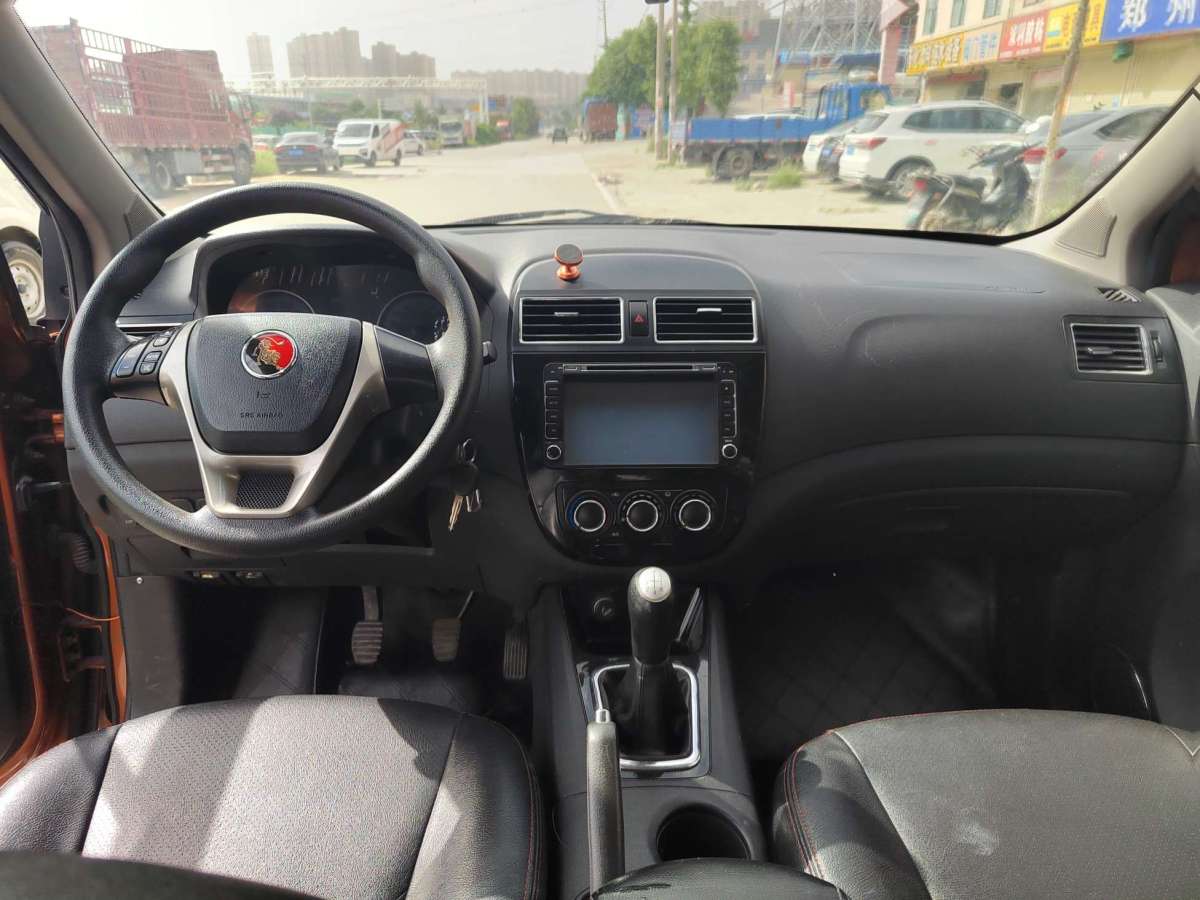 東風(fēng)風(fēng)行 景逸SUV  2012款 1.6L 豪華型圖片