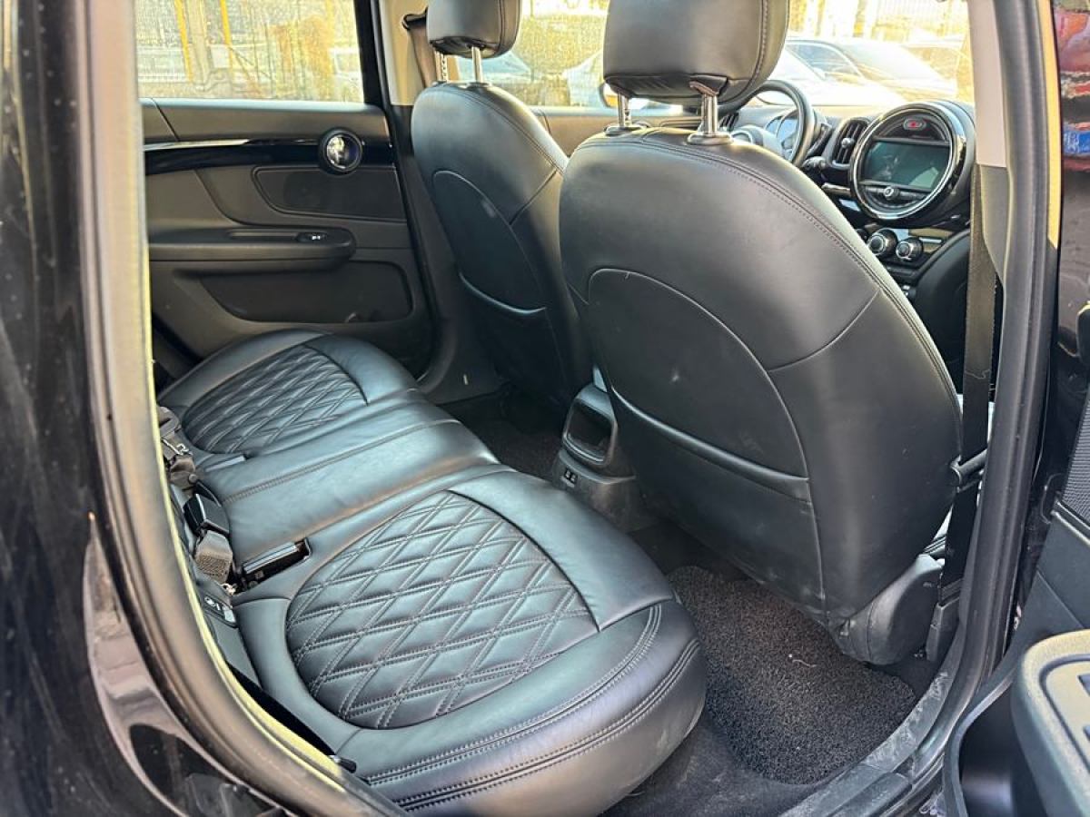 MINI COUNTRYMAN  2019款 1.5T COOPER 藝術(shù)家周末旅行版圖片