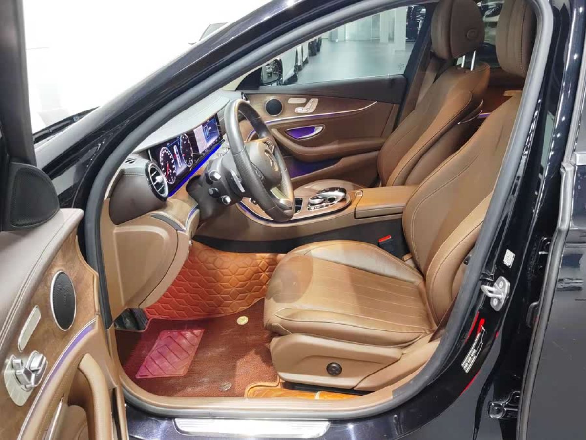 奔馳 奔馳E級  2019款 改款 E 300 L 豪華型圖片