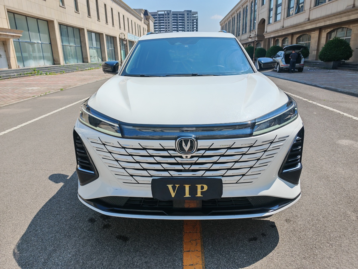 長(zhǎng)安 CS75 PLUS  2024款 第三代 冠軍版 2.0T 智駕勁擎型圖片