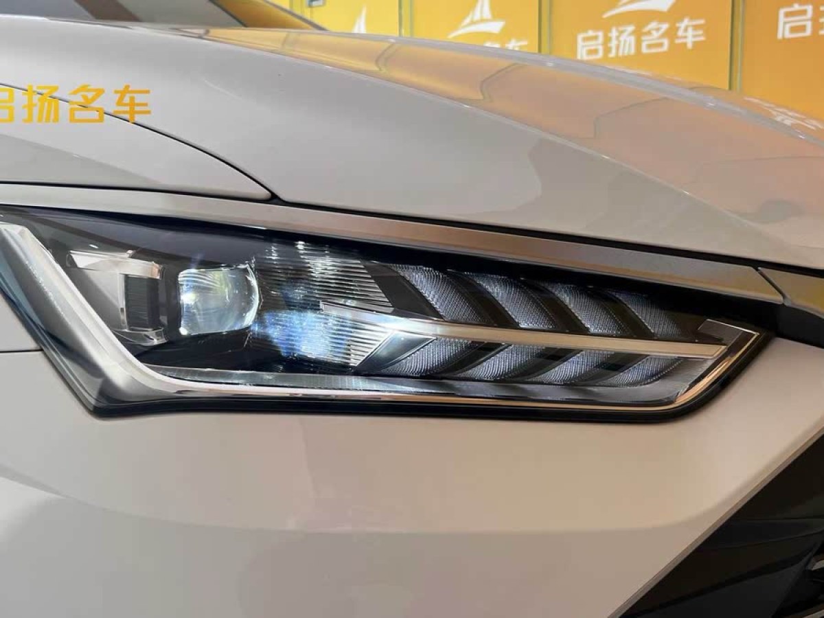 比亞迪 秦PLUS  2023款 冠軍版 DM-i 120KM超越型圖片