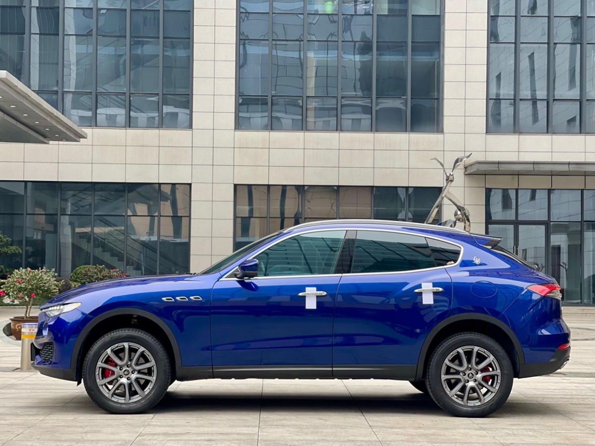 瑪莎拉蒂 Levante  2021款 3.0T 標(biāo)準(zhǔn)版圖片