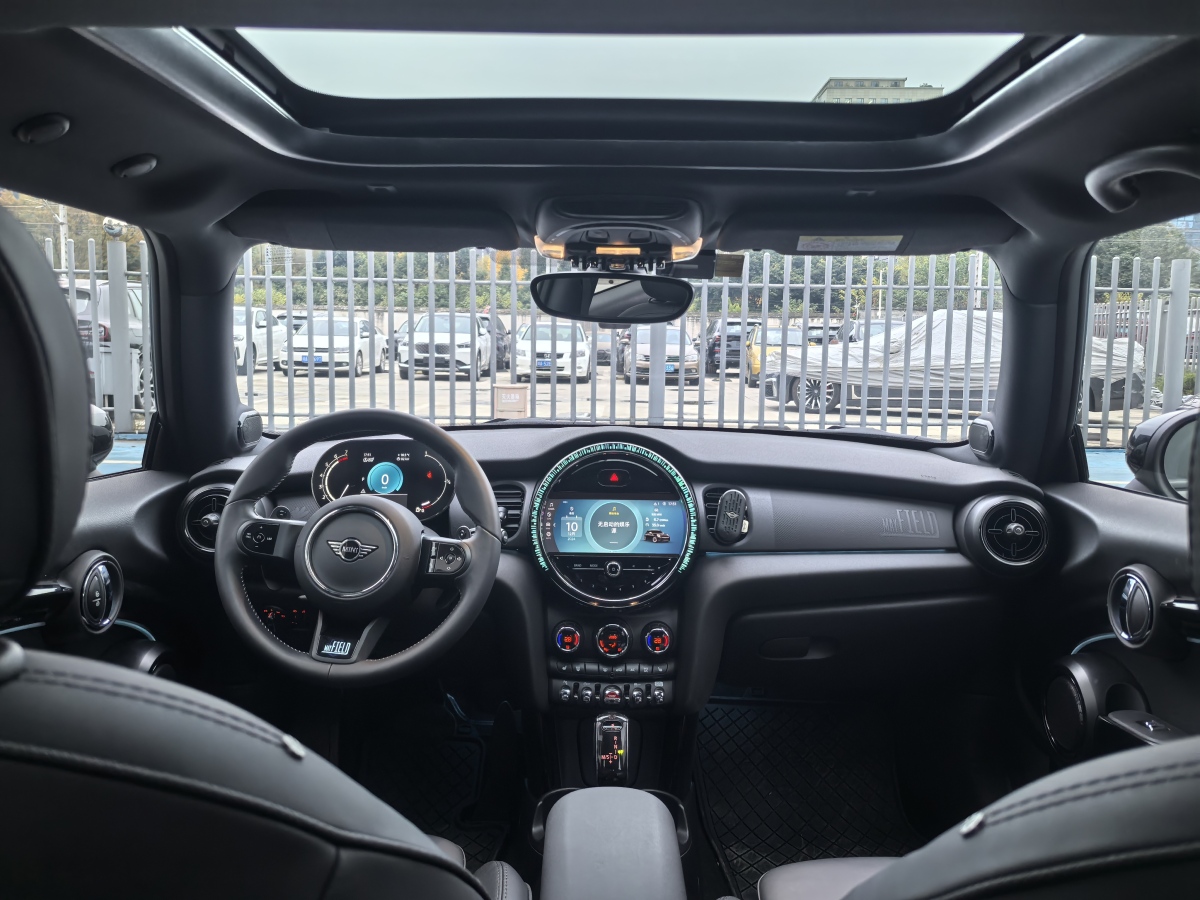 MINI MINI  2023款 2.0T COOPER S 紫夜出逃 特別版圖片